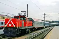 On 23 May 2002 ÖBB 1063 031 shunts overnight stock at Wien West.