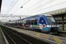 X-76655 calls at Lyon Part-Dieu on 2 June 2014.