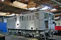 MIDI 4002 stands in the Cité du Train in Mulhouse on 30 May 2019. The CF de MIDI ordered forty locos of this type for passenger services under 1.500 Volt DC catenary. After the nationalisation of the French raiwlays in 1938, spawning the SNCF, these locos became class BB 1500. Untill 1979 all engines remained in service, but four years after that, the last was decommissioned.