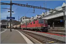 The SBB Re 4/4 II 11250 and 11275 with a Cargo Train in Lausanne. 

17. April 2020