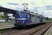 On 4 October 2010 RBH 263/151 123 hauls a sister loco through Bonn-Beuel.