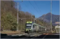 The BLS RABe 535 120  Lötschberger  on the way to Bern in Preglia. 

21.11.2017