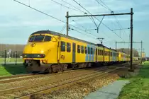 NS 475 passes Alverna with another member of the class on 17 December 2015.