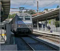 The SNCF BB 26177 is waiting with its short freight train in Bellegarde (Ain) to continue its journey to Genève La Praille.

August 26, 2024