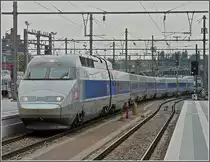 TGV Atlantique/R�seau is arriving at the station of Luxembourg City on August 17th, 2008.