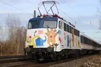 TRI 110 459 plus RE7 to Hamm Pbf passes solo the photographer at the Dellweger Strasse in Oberhausen on 21 February 2025. This site will be equipped with sound barriers, spoiling the photo spot, but givinmg the residents some ease and rest. 