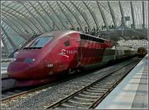 The PBKA Thalys unit 4304 is leaving the station Li�ge Guillemins on September 20th, 2009.