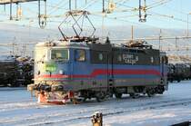 GC (Green Cargo) Rc4 1160 waits in the short wintersun on 03.01.2009 at �nge.
