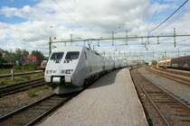 SJ X2 2001 waits for starting till Stockholm on 23.07.2008 at Sundsvall C.
