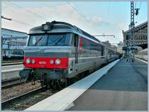 SNCF BB 67 372 with a fast train to Caen in Tours. 
21.03.2007