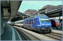 SBB RailAway Re 460 050-8 with an IR in Lausanne. 
13.07.2010