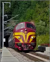 The diesel engine 1604 is crossing the bridge near Michelau on September 19th, 2010.