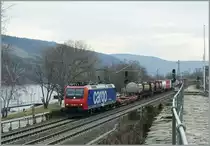 The SBB Re 482 000-7 with a Cargo train by Oberwesel. 
19.03.2010