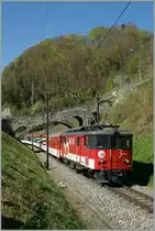 Zentralbahn  zb  De 4/4 110 021-3 wiht hit IR 2219 from Interlaken to Luzern by Niederrreid. 
06.04.2011