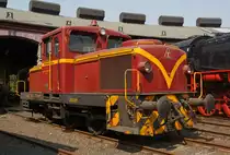 The former  Siegener Kreisbahn  locomotive 11 on 10/04/2010 in the roundhouse of the S�dwestf�lische Railroad Museum. The locomotive of the type R 42 C 1960 was built at the company Jung Jungenthal at Kirchen/Sieg and shipped to the Kleinbahn -WeidenauDeuz . The locomotive is a diesel-hydraulic locomotive with a 440-hp MAN engine.