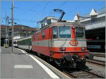 SBB Re 4/4 II 11109 with the IR 1427 in Lausanne. 
01.08.2011