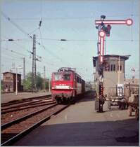 The DB 142 226-8 in Dresden Neustadt.
19.05 .1992