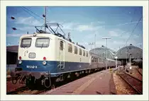 The 141 232-9 with a local train in Karlsruhe Main Station. 
18.05.1992
