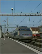 A TGV Lyria service is leaving Lausanne to Paris Gare de Lyon. 
03.10.2011
