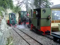 2 ft gauge steam engine  Liseli  (Jung No 1693, built 1911) in service on the high alpin panoramic railway of  Parc d'Attractions du Chatelard (VS)  in Switzerland.
During the  first international 2ft high alpine steam engine meeting  on crossing station No1. Double heater between  Liseli  and before it, the engine  Maerkische Lokomotivfabrik  (company later gone to  O&K ) No 173 from 1896. On the other track to see is a privately built steam engine, normally used on the railway  Stumpfwaldbahn Ramsen  in Germany. 07 Aug 2005