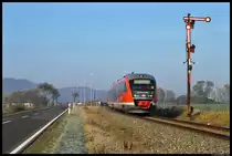 642 140 is leaving the freight yard Rottleberode S�d on the line from Stolberg to Berga-Kelbra. (2011-11-13)