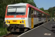 Diesel Multiple Unit 628677-7 Daadetalbahn the Westerwaldbahn (WEBA) on 03.06.2011 at station Niederdreisbach.