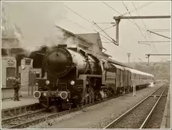 Die Dampflokomotive 5519, abgebildet am Ende eines Sonderzugs in Ettelbrück am 29.